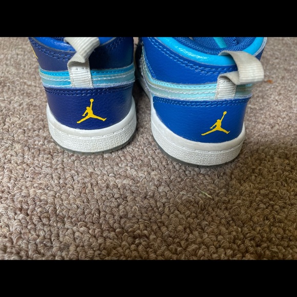 Jordan 1 - Picture 4 of 4